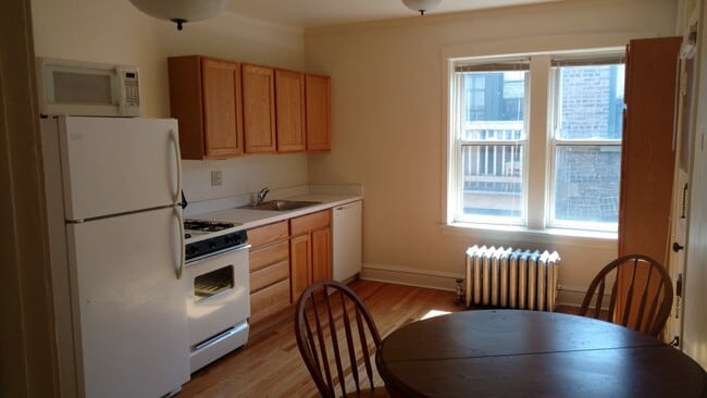 Photo - Sunny Horner Park Beauty! Lincoln Square West Unit 3G
