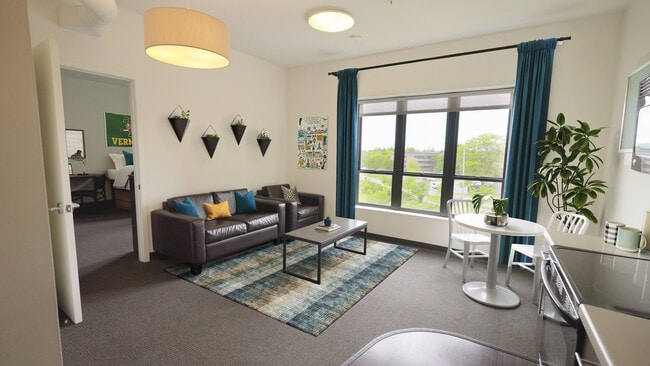 Redstone Lofts; Student Housing