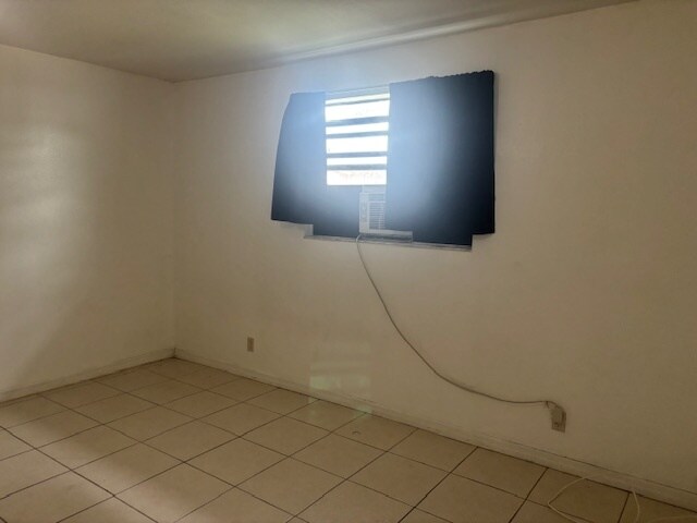 Photo - 1420 N 69th Way