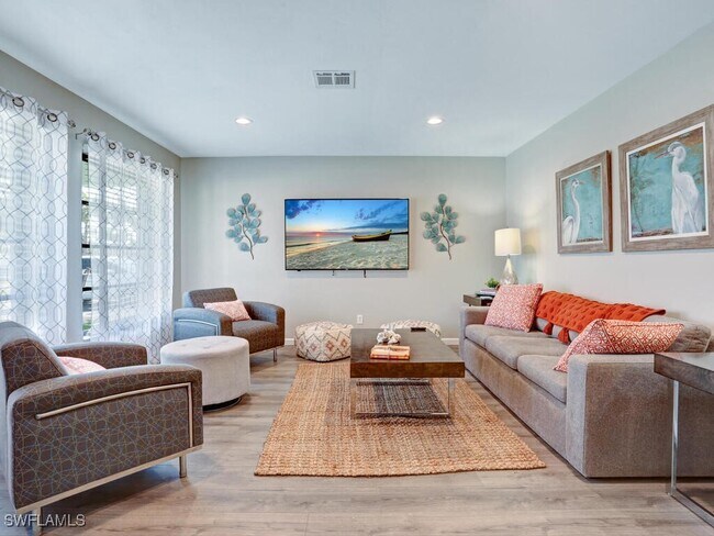 Photo - 774 99th Ave N