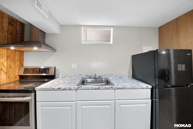 Photo - 4331 W 82nd Ave