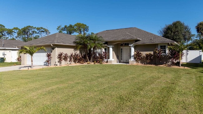 Photo - Move in with Zero Deposit! Turnkey Furnish...