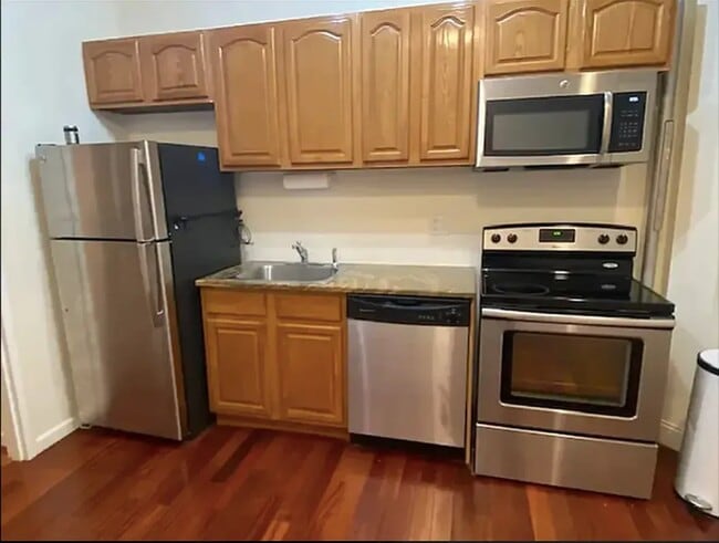 Photo - 129 W 56th St Unidad 5D