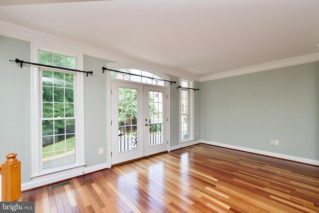 Photo - 6411 Velliety Ln