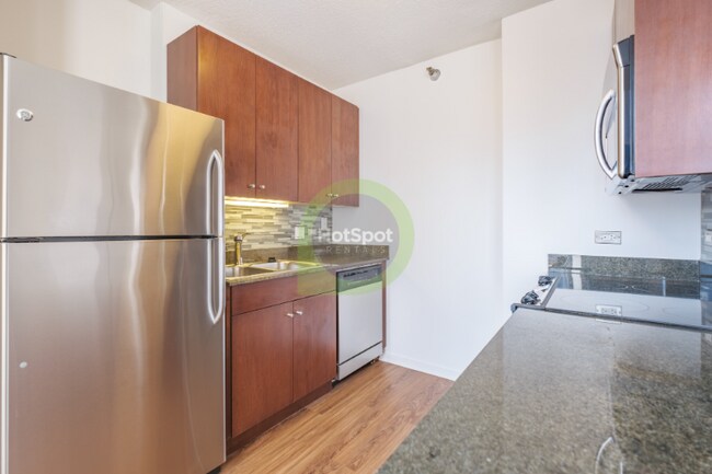 Photo - 501 N Kingsbury St Condo