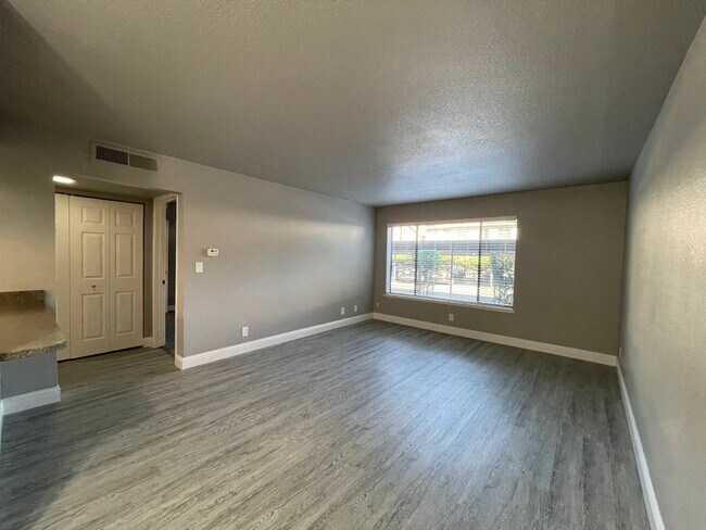 Capitol Manor Apartments