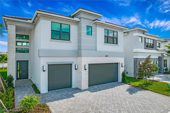 Photo - 20195 Ainsley St