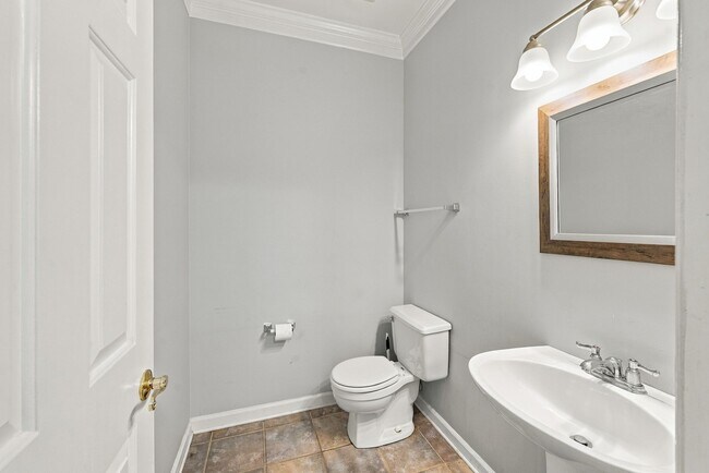 2112 Blair Blvd Unit 9