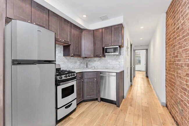 Photo - 332 E 6th St Unidad 9