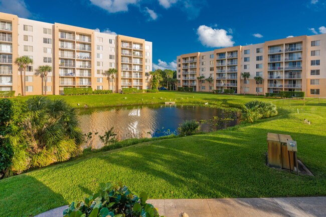 Photo - 2828 Tennis Club Dr Unit 210