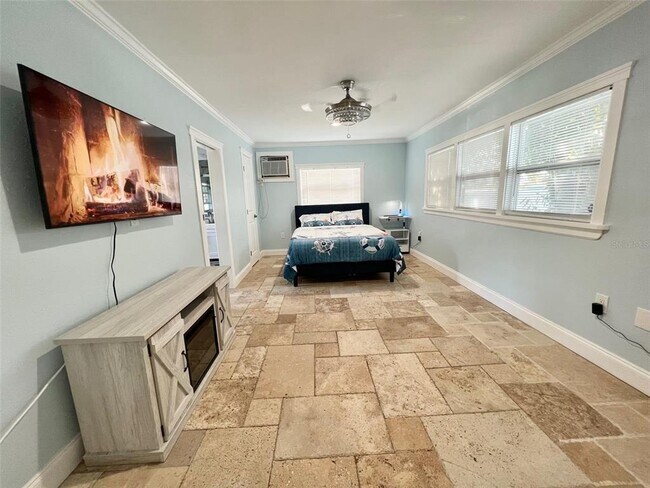 2963 Bahia Vista St