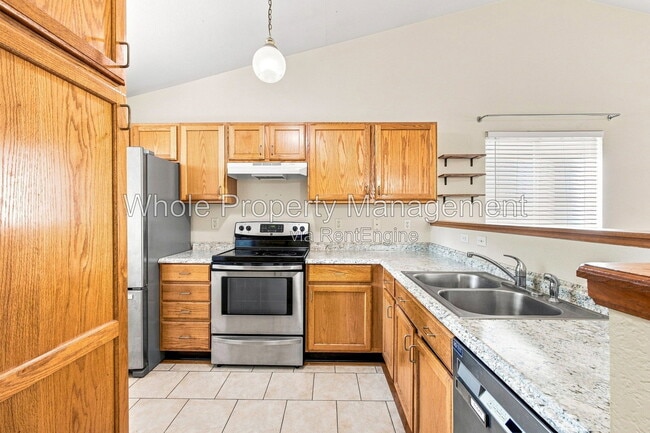 Photo - 3189 E 106th Ave