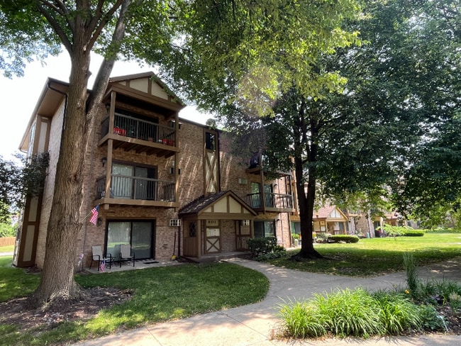 Photo - 801 S Dwyer Ave Condo Unit B