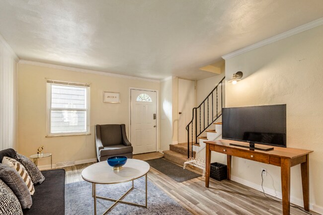 Photo - 51 King Ave Unit D