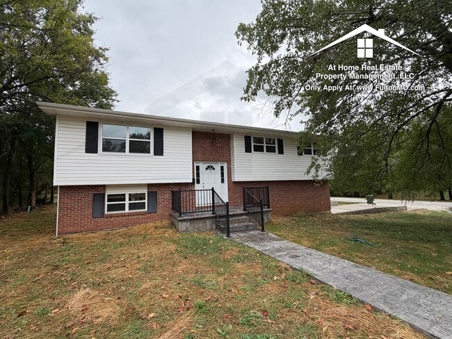 Photo - 1 Locust Ln