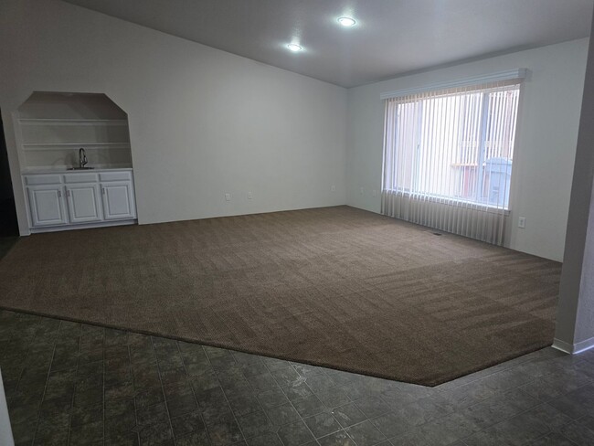 Photo - MM2240-1 Unit A