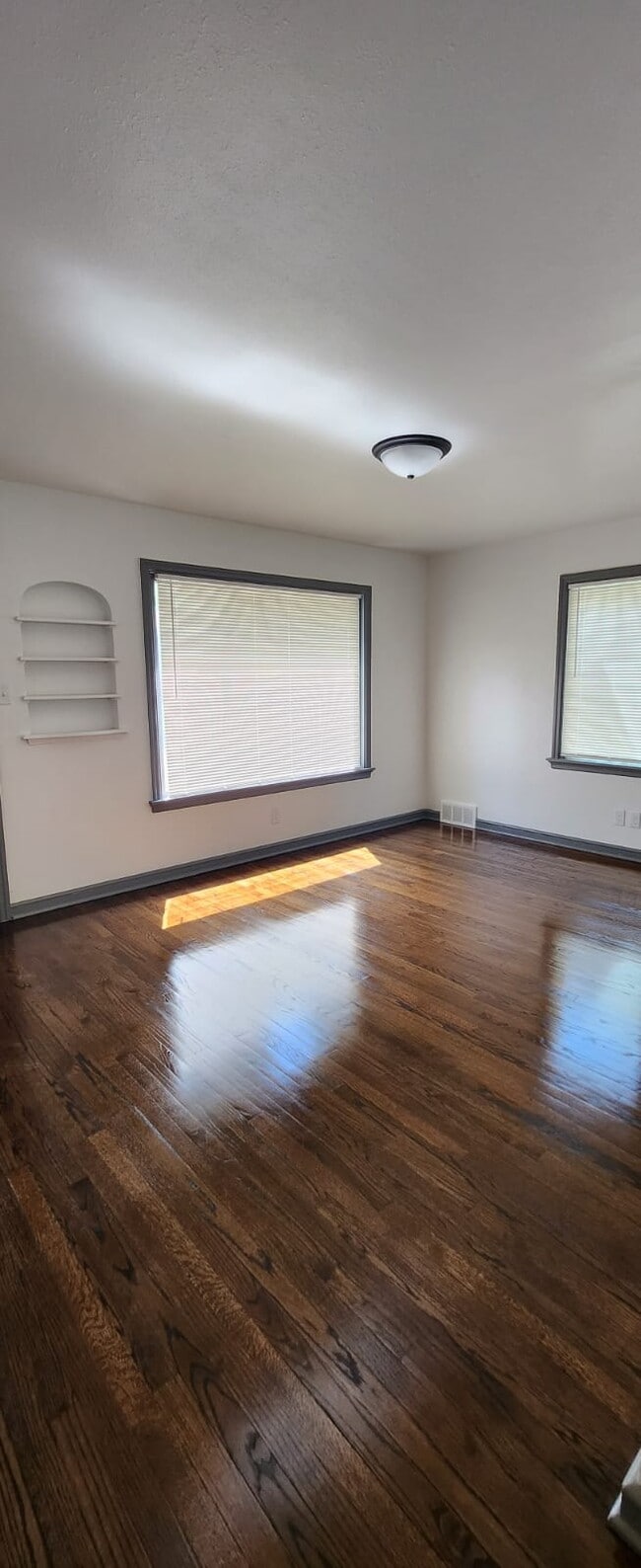 Photo - 4313 N 54th St