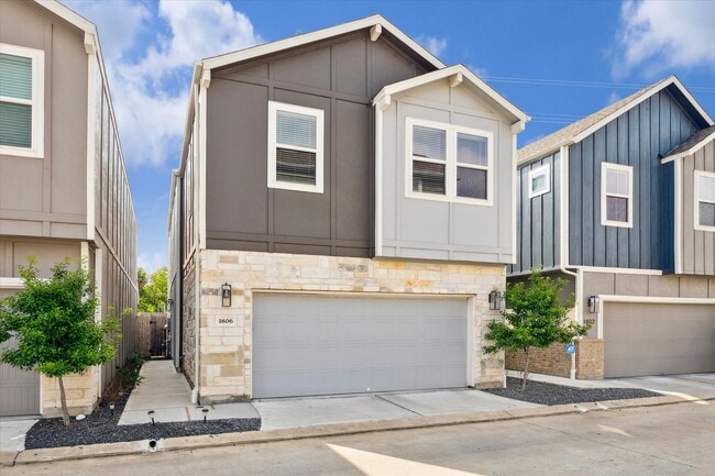 Building Photo - 1806 La Magnolia Dr Rental