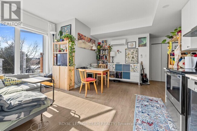 Photo - 506 Gladstone Ave Unit 303