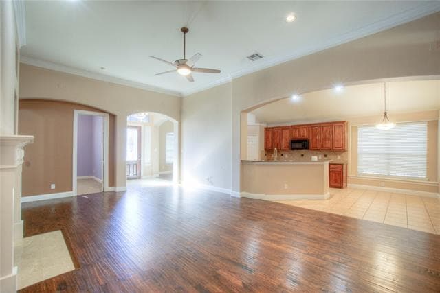 Photo - 1122 Bridgeway Ln