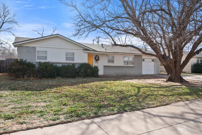 Building Photo - Fully Furnished Long-Term Rental!!