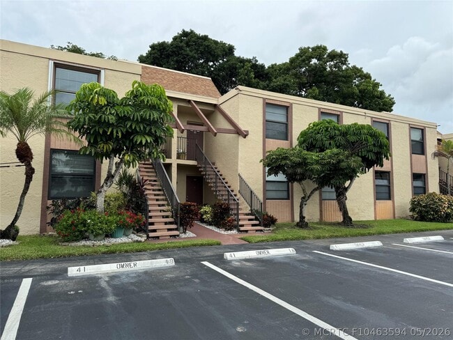 Building Photo - 7365 NW 18th St Unit 106