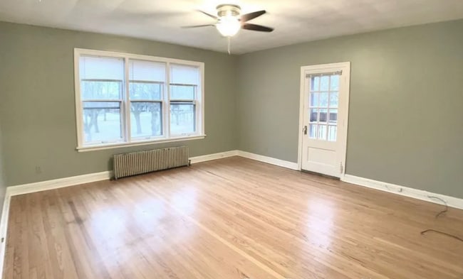 939 College Ave Unit 4