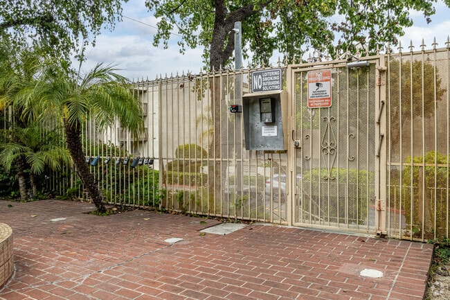 Photo - The Villas Oak Hills