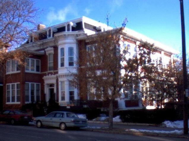 Building Photo - 1182 Locust St Rental