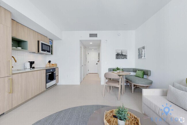 Building Photo - 601 NE 1st Ave Unit ID1227538P Rental