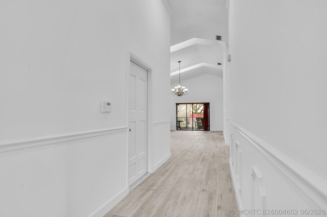 7619 Silver Woods Ct