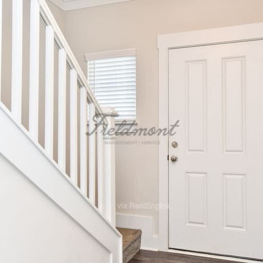 Photo - 100 Bluet Ln