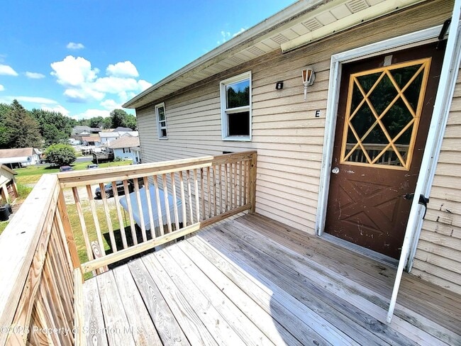 Photo - 134 S Main St Unidad E