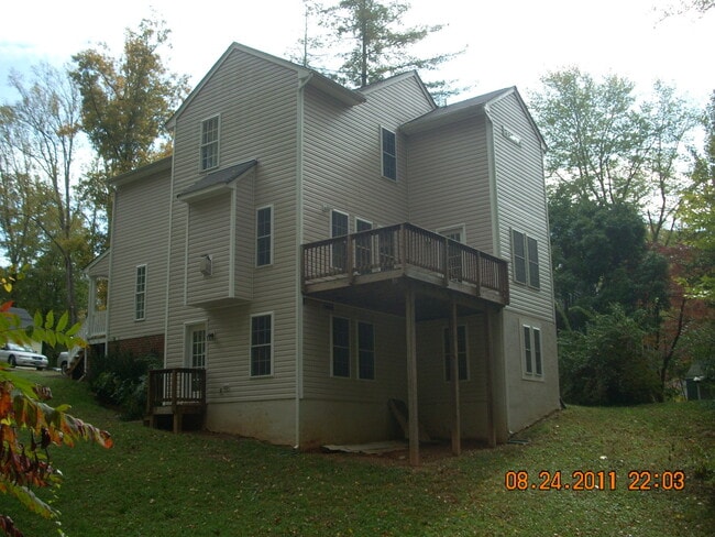 4000 Oakleaf Rd