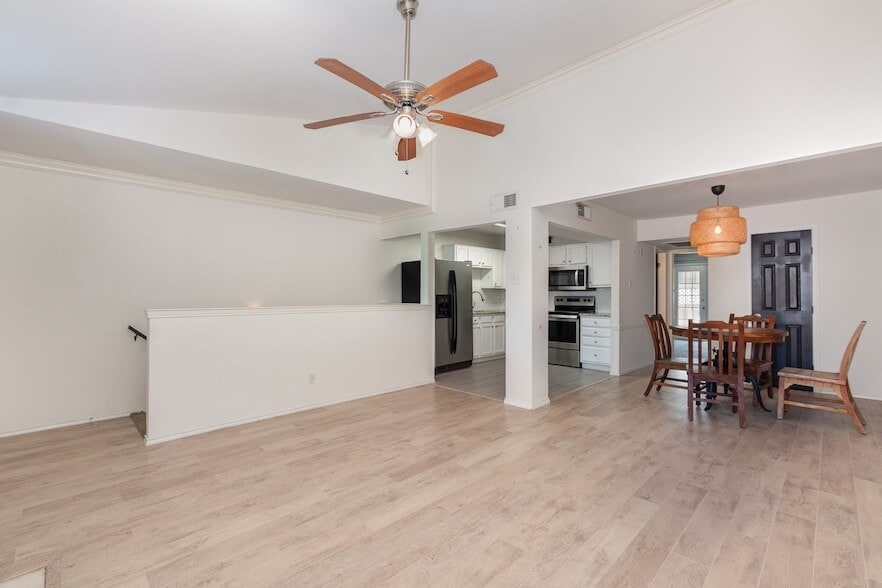 Photo - 8750 Park Ln