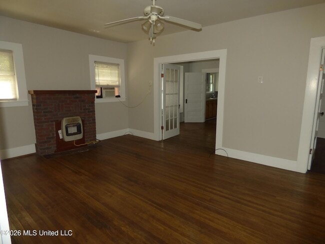 Photo - 412 S 6th St