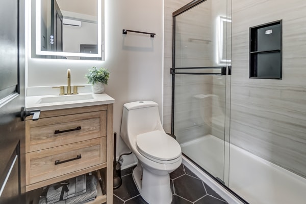 Photo - 2455 W McMicken Ave