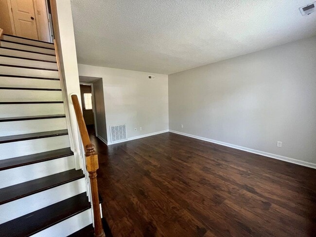 Photo - 1602 Collegeview Ave