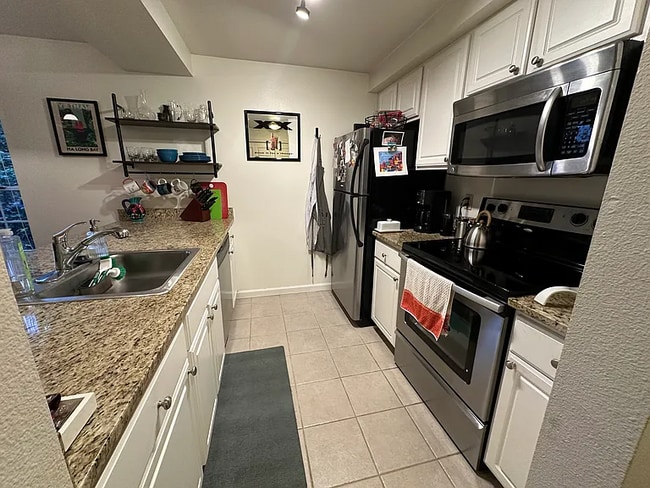 Photo - 132 NE 95th St Unidad Apt B202