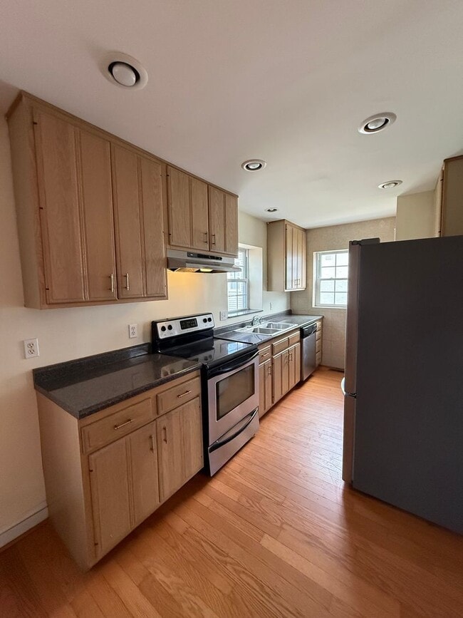 Photo - 8661 Litzsinger Rd