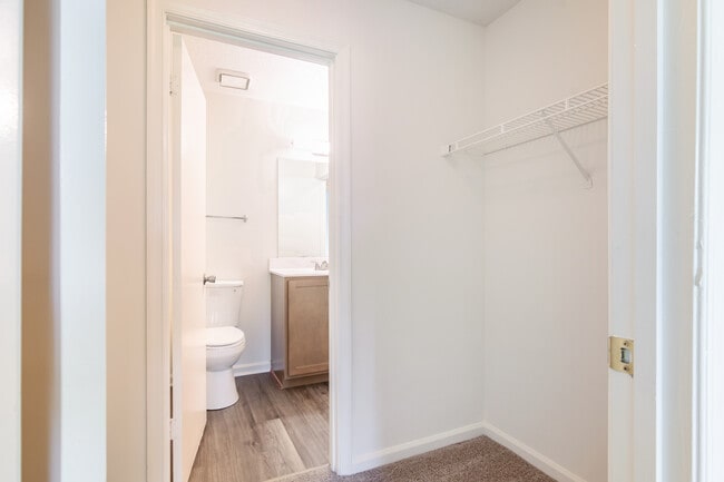 Photo - Lakewood Apartments