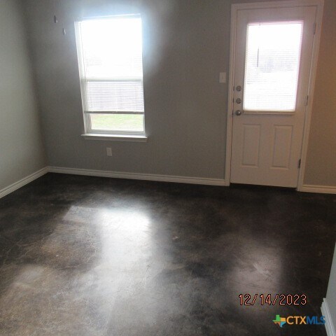 Photo - 1714 Risen Star Ln