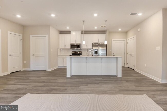 Building Photo - 12875 Mosaic Pk Wy Unit 4-C Rental