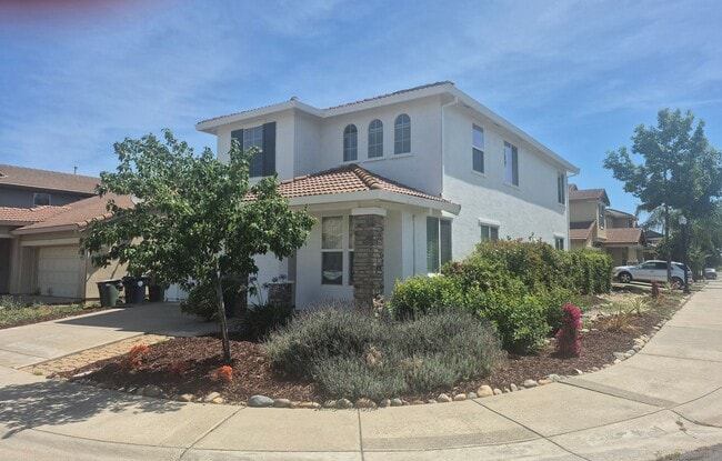 Photo - Beautiful 4 Bedroom 2.5 Bath with loft