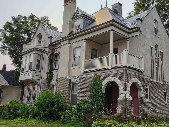 Photo - 113 School St Unidad 2B