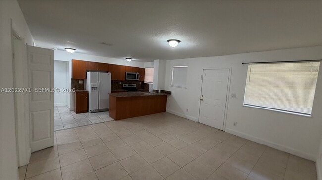 Building Photo - 14180 NW 22nd Pl Unit 1