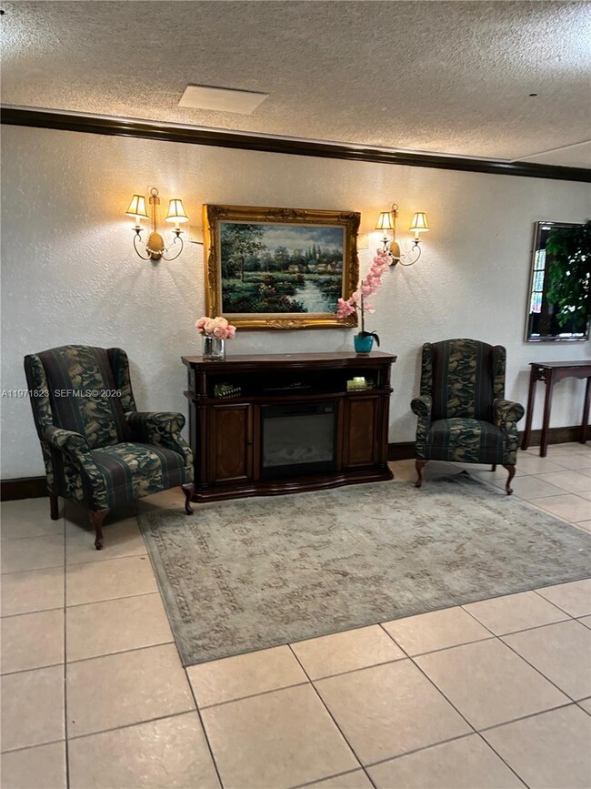 Photo - 3680 Inverrary Dr Unit 1T