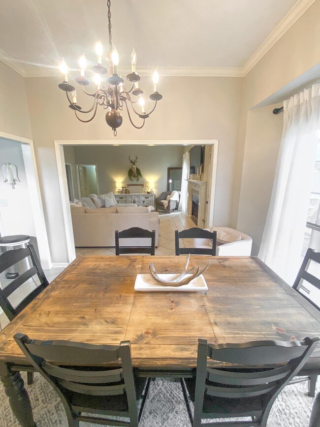 Photo - 125 N Chestnut Dr