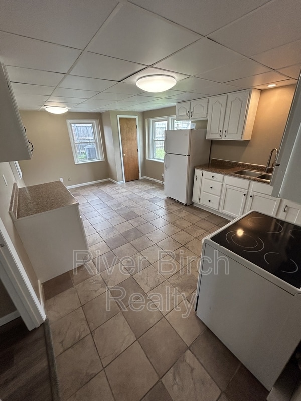 Photo - 525 E Pine St