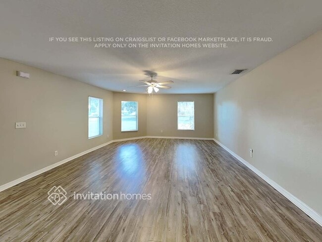 Photo - 2401 Granada Cir E